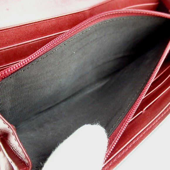 EUC GUCCI  INERLOCKING HEART GG LOGO RED LEATHER LARGE BI-FOLD WALLET - Picture 14 of 14